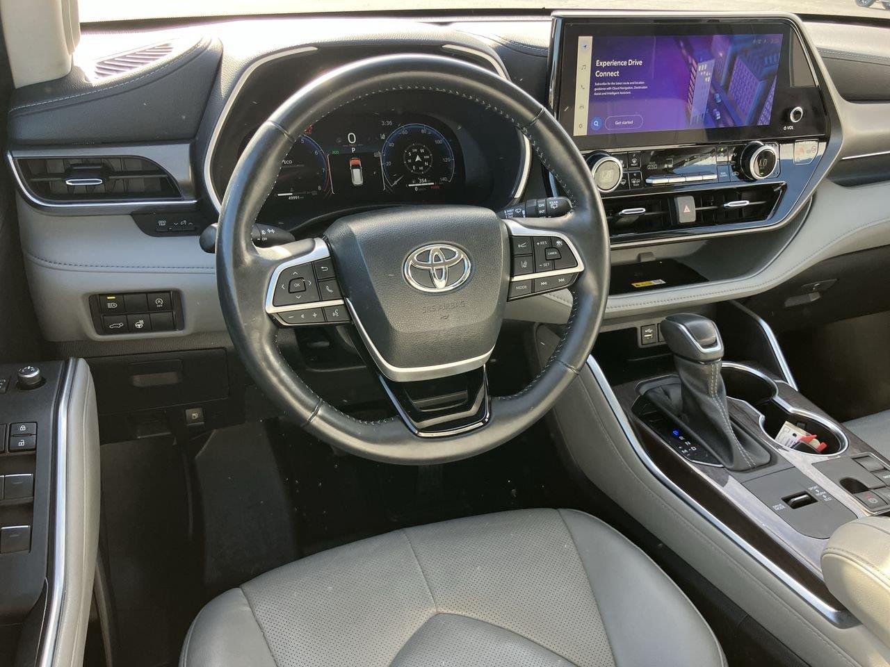 Used 2023 Gray (Moon Dust) Toyota Limited image 15