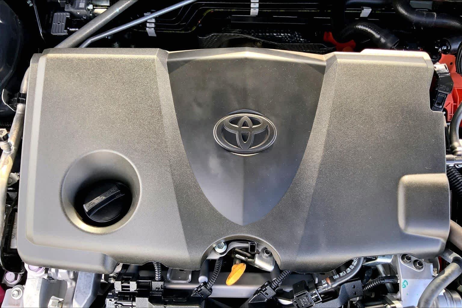 Used 2025 Underground Toyota SE image 32