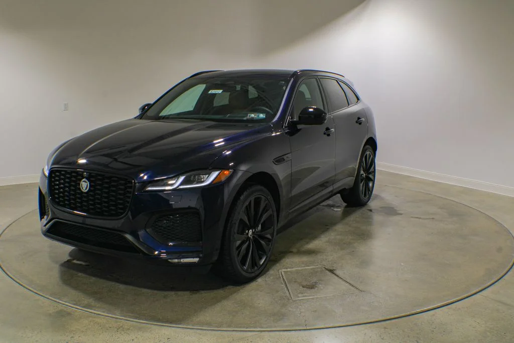 2026 Jaguar F-PACE P400 R-Dynamic S's photo