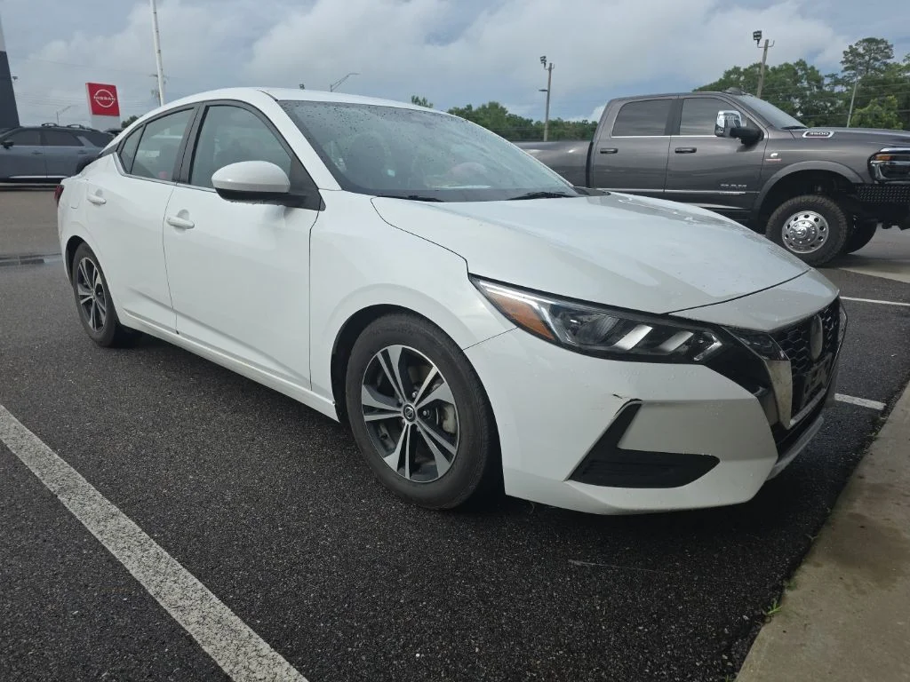 Used 2022 White Nissan SV image 6
