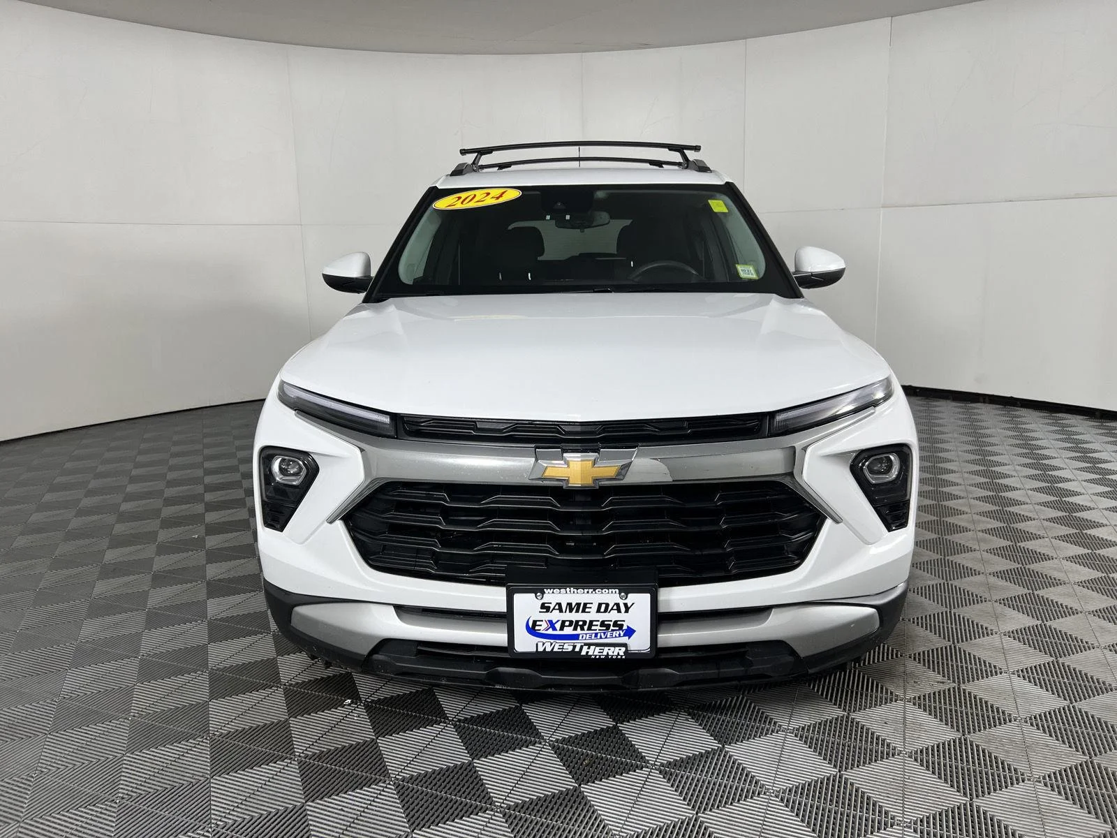 Used 2024 Summit White Chevrolet LT image 15
