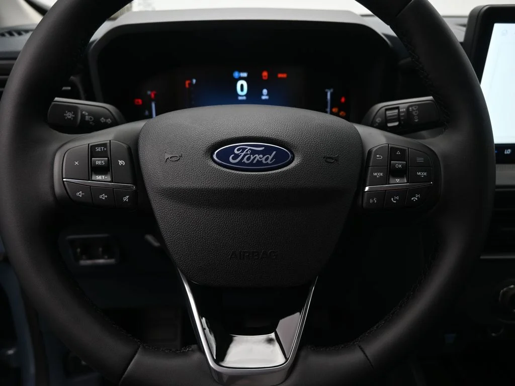 New 2025 Azure Gray Metallic Tri-Coat Ford XLT image 12