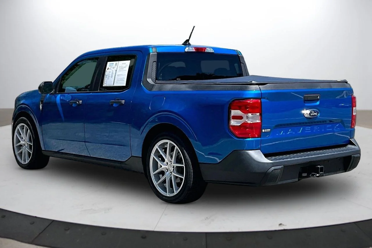 Used 2022 Blue Ford XL image 7