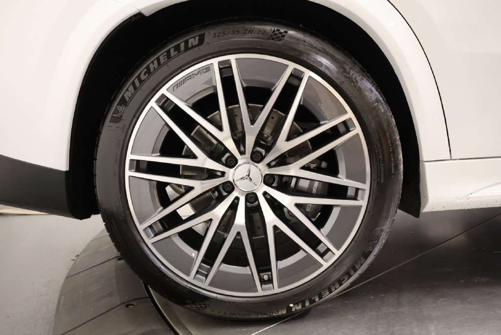 New 2027 MANUFAKTUR Moonlight White Metallic Mercedes-Benz  image 14
