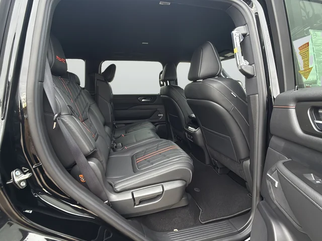 2026 Nissan Armada PRO-4X - Photo 11