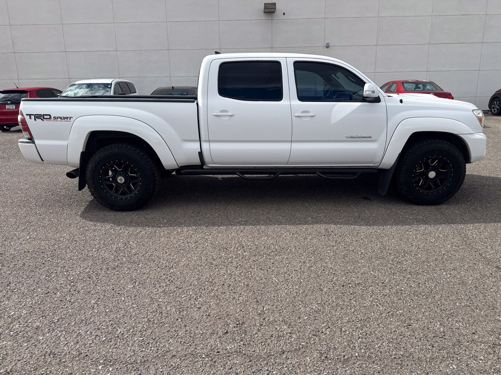 Used 2015 Super White Toyota Base image 6