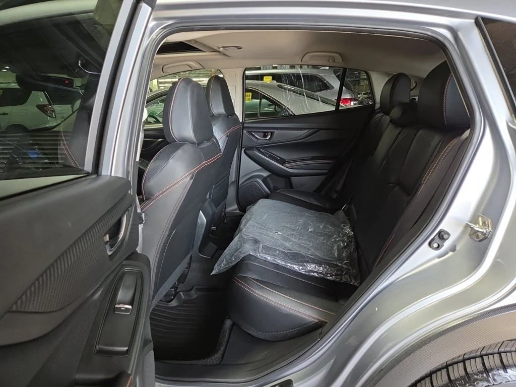 Used 2019 Silver Subaru 2.0i Limited image 2