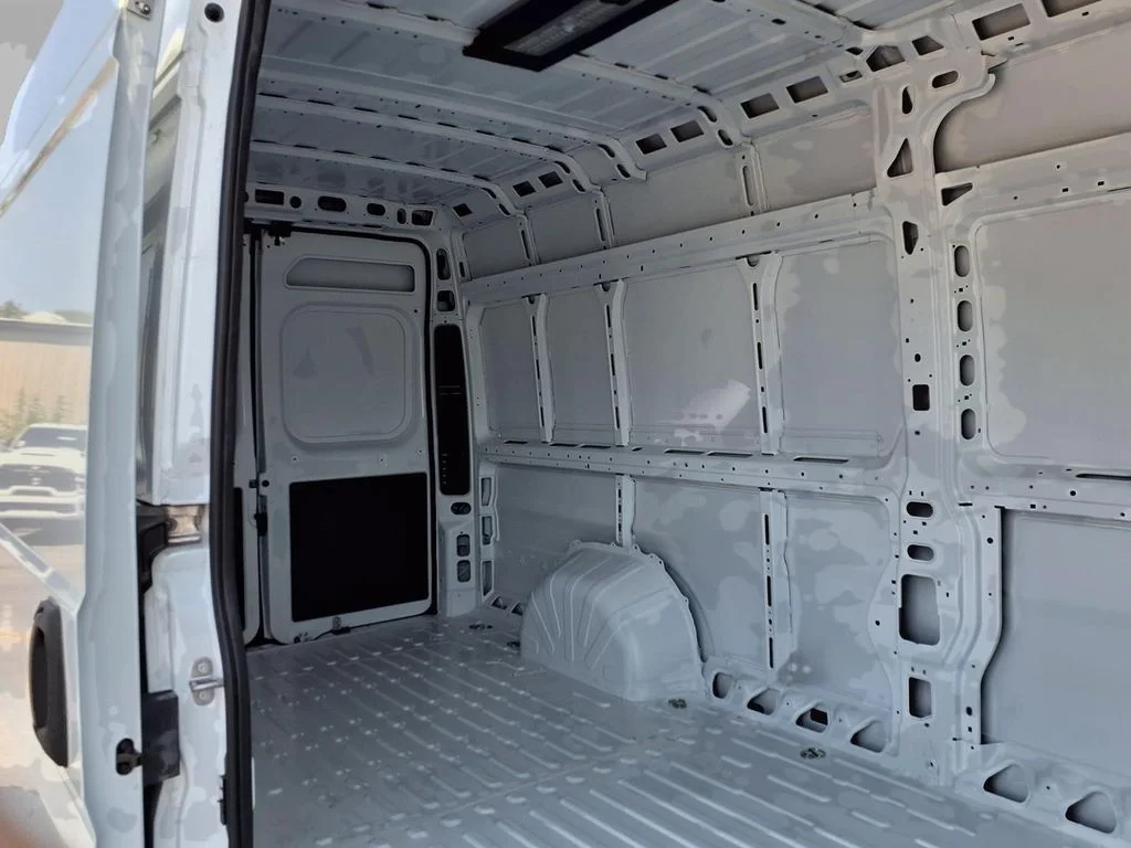 New 2026 Bright White Clear-Coat Exterior Paint RAM High Roof image 20