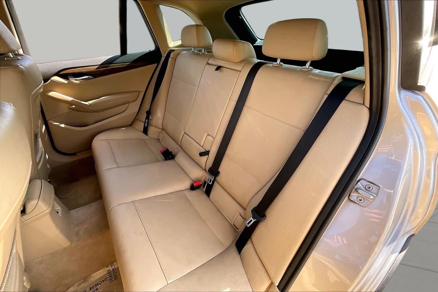 Used 2014 Sparkling Bronze Metallic BMW sDrive28i image 18