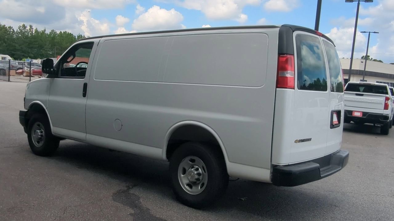 New 2025 Summit White Chevrolet Work Truck image 6