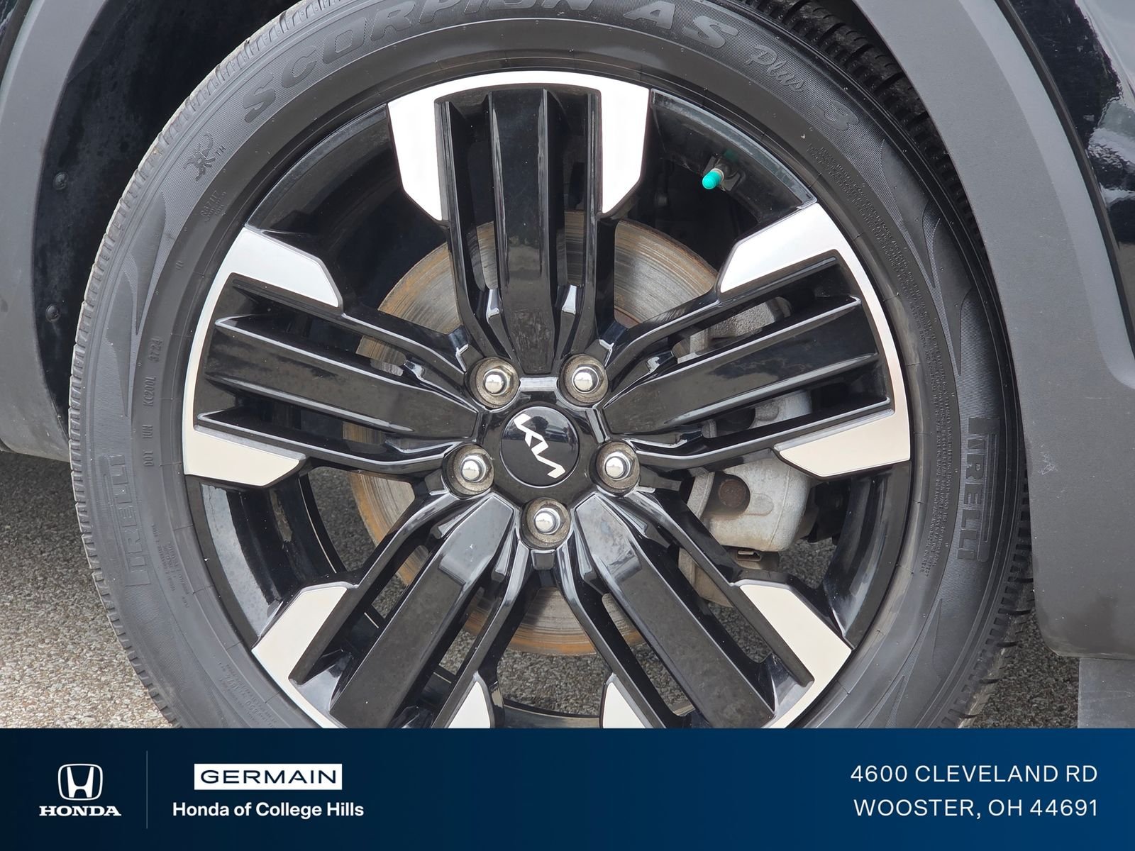 Used 2023 Ebony Black Kia SX image 14