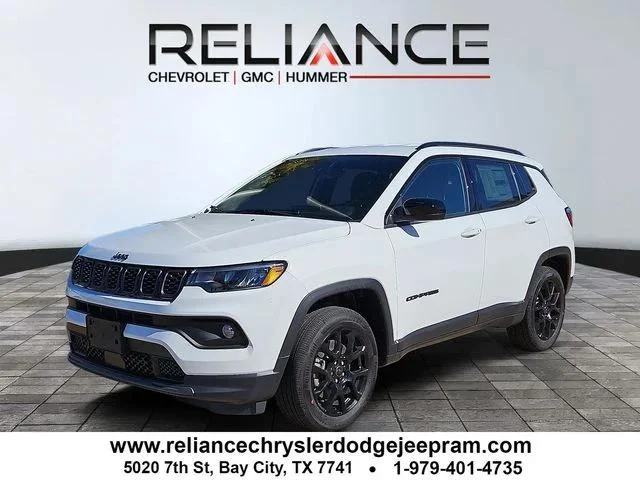 New 2026 Bright White Clearcoat Jeep Latitude image 3