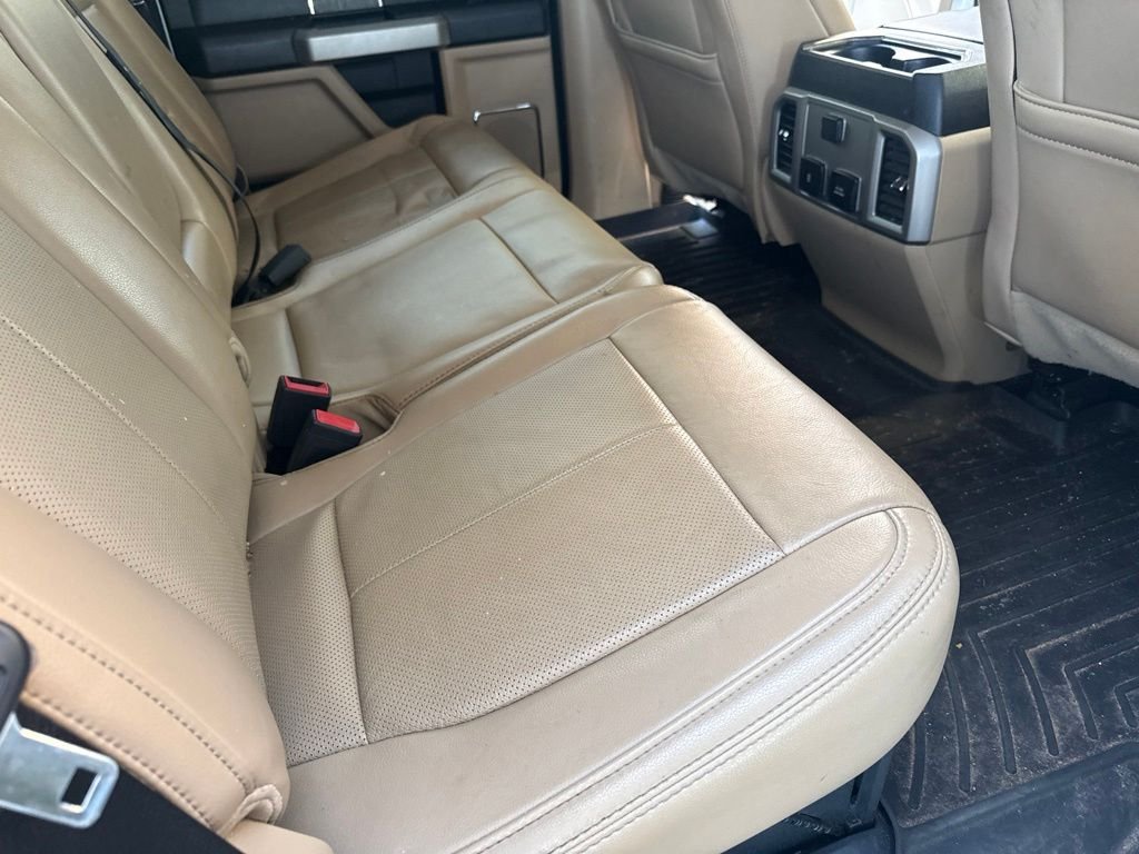 Used 2020 White Ford Lariat image 12