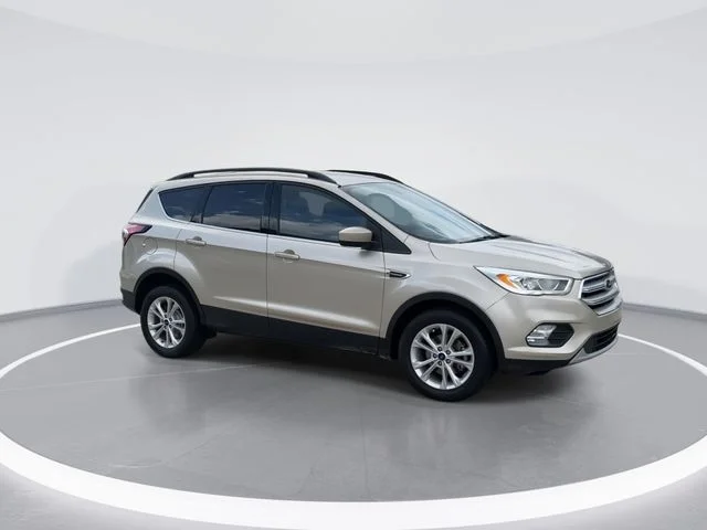 Used 2018 Gold Ford SEL image 8