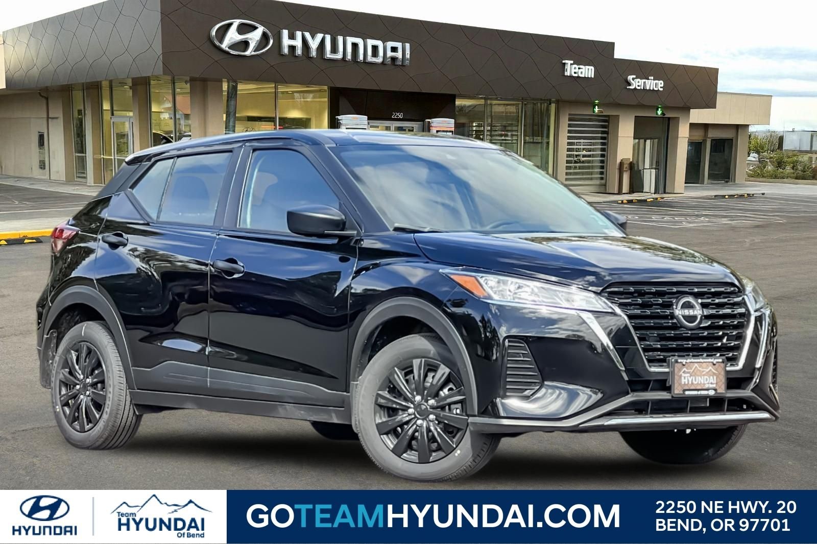 2025 Nissan KICKS PLAY