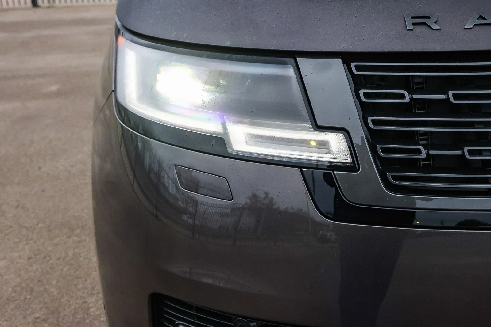 2026 Land Rover Range Rover SE - Photo 15