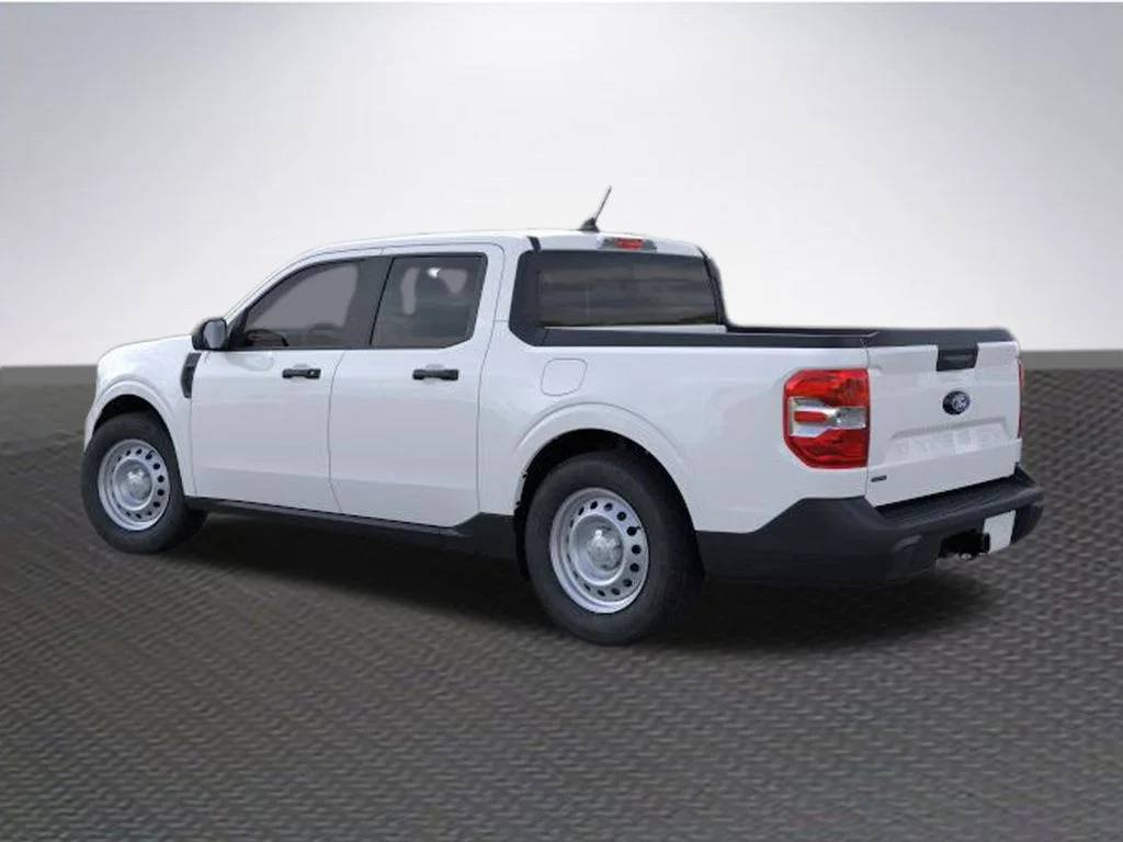 New 2026 Oxford White Ford XL image 4