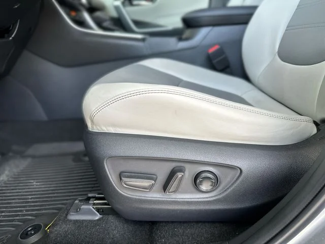 Used 2024 Silver Toyota XLE Premium image 13