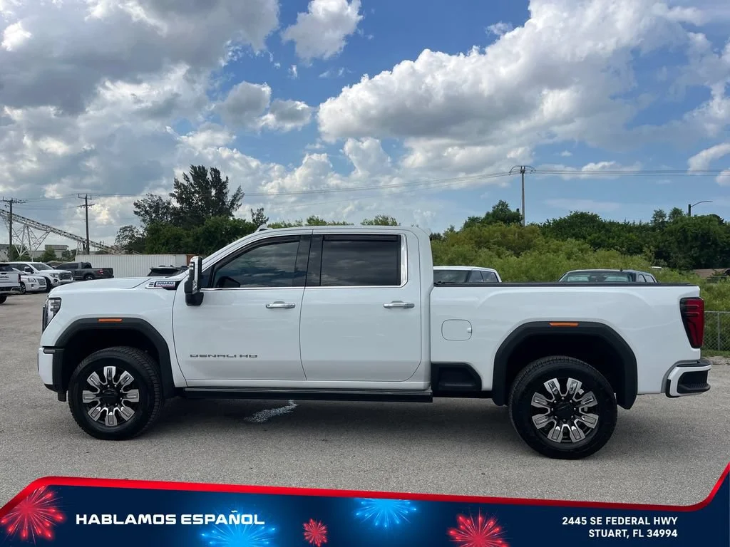 Used 2024 Summit White GMC Denali image 4