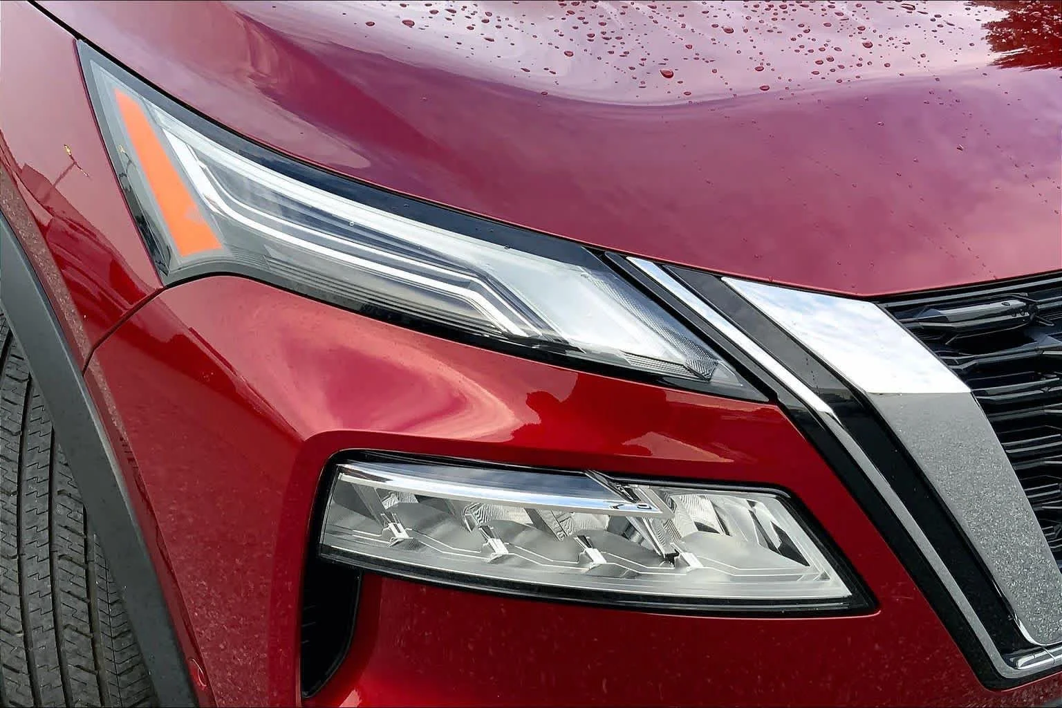 Used 2023 Scarlet Ember Tintcoat Nissan Platinum image 24