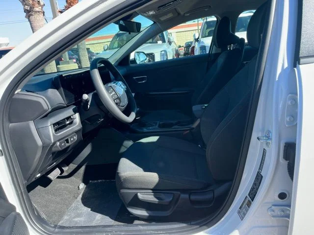 New 2026 White Kia LXS image 15