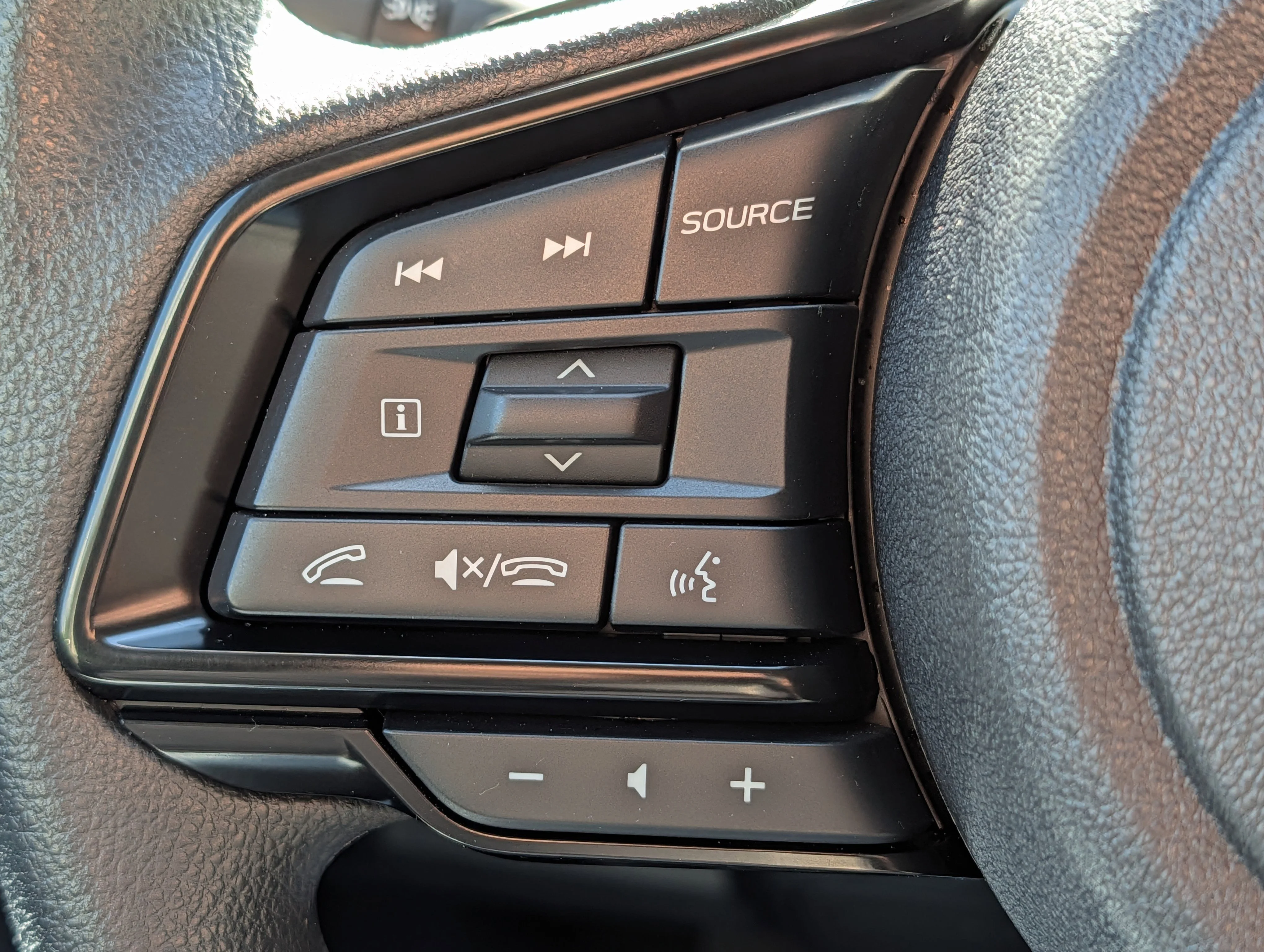Used 2025 Offshore Blue Metallic Subaru Premium image 32