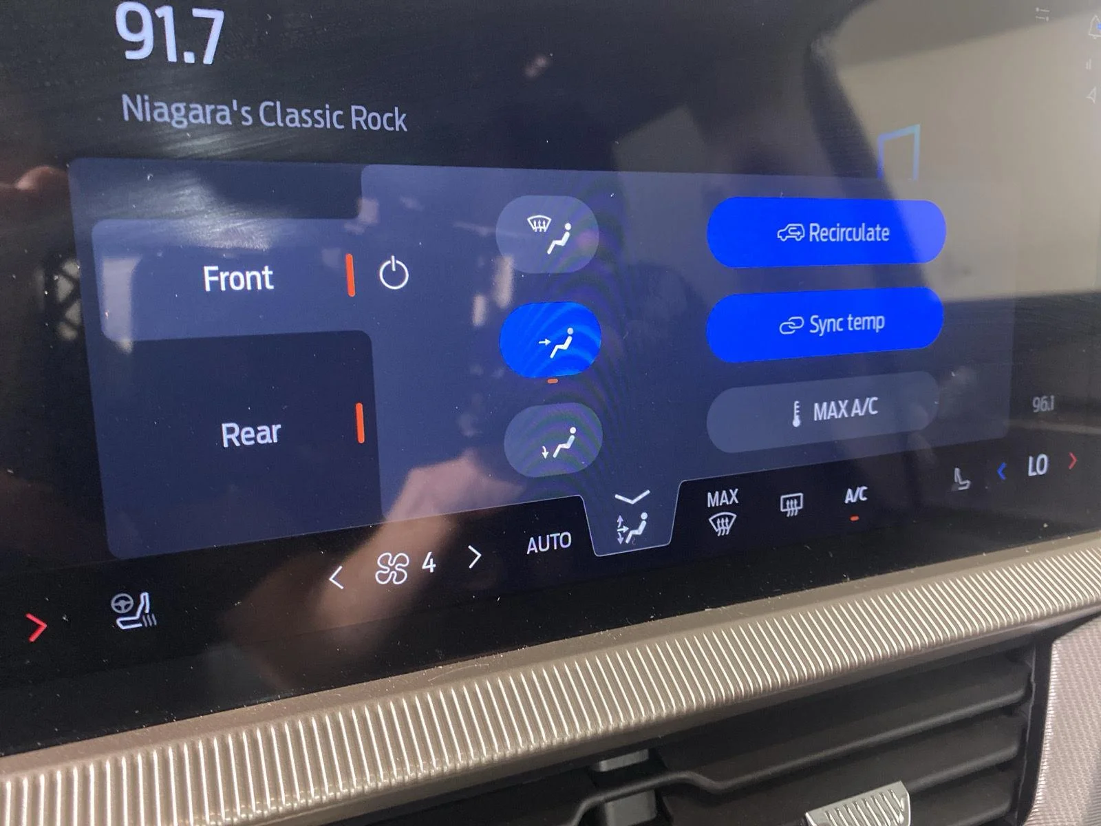 Used 2026 Vapor Blue Ford Active image 19