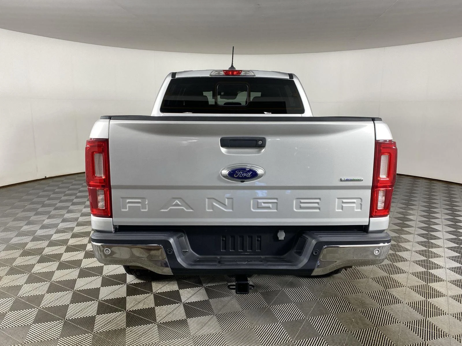 Used 2019 Ingot Silver Ford XL image 9