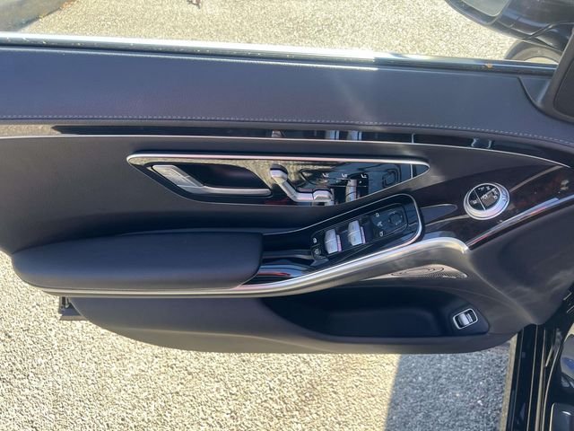 Certified Used 2022 Black Mercedes-Benz S 500 image 18