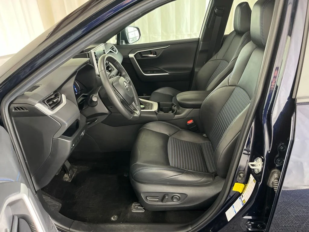 Used 2021 Blue Toyota XSE image 4