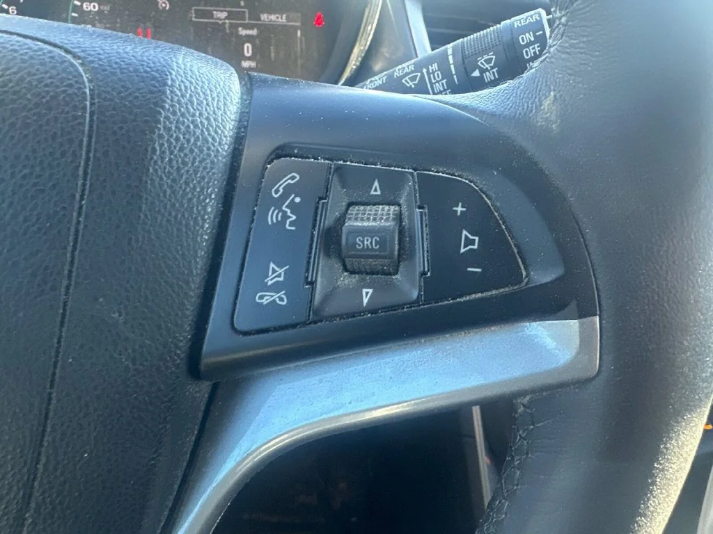 Used 2022 Gray Chevrolet LT image 17