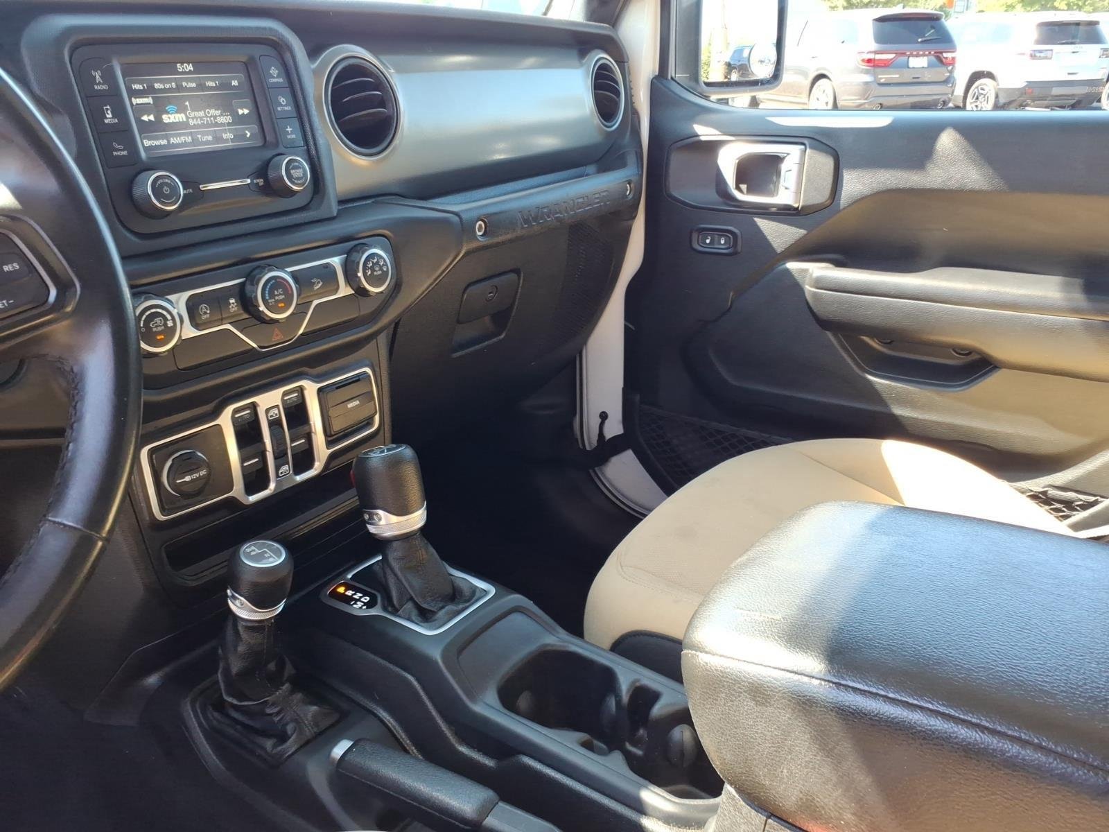Used 2018 Bright White Clearcoat Jeep Sport S image 22