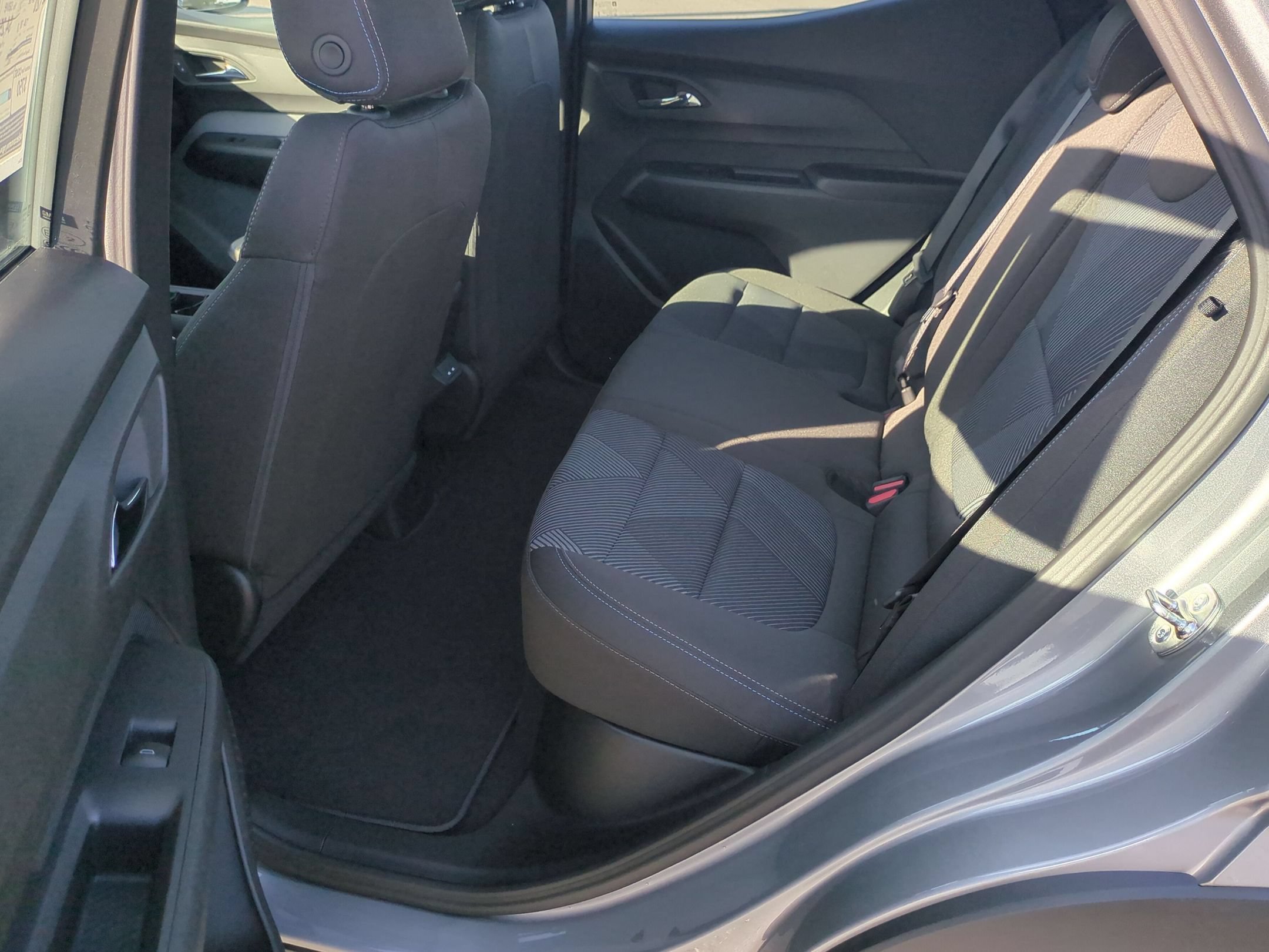 2027 Chevrolet Bolt LT - Photo 27