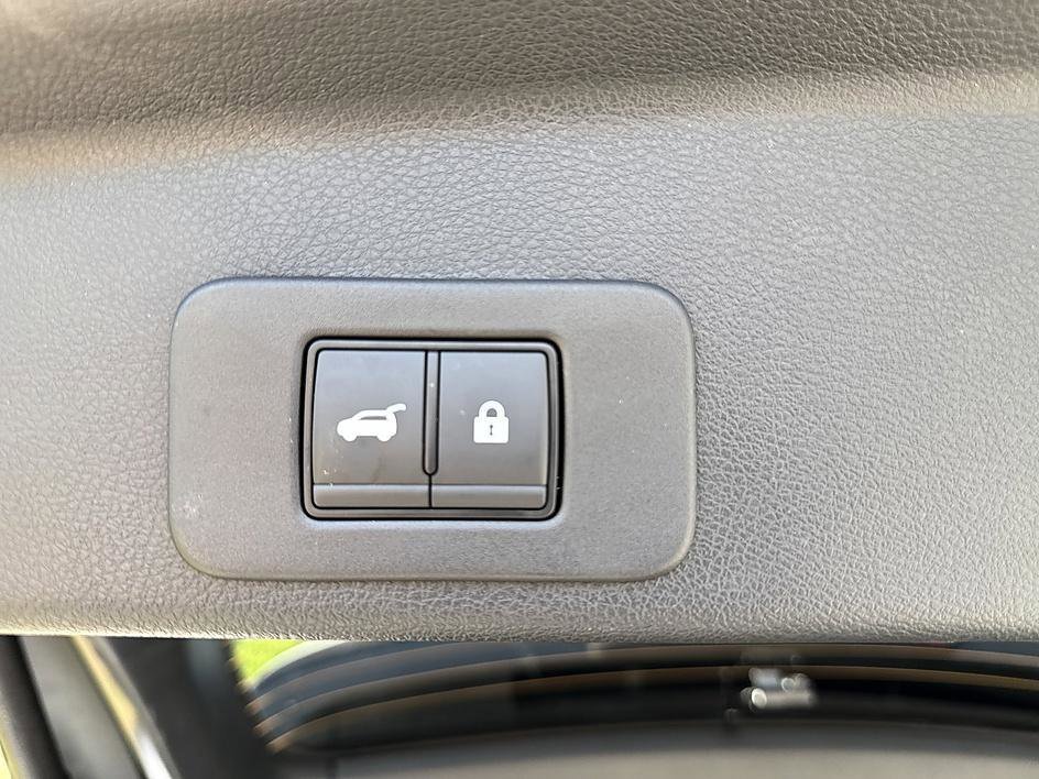 Used 2025 Gun Metallic Nissan SL image 24