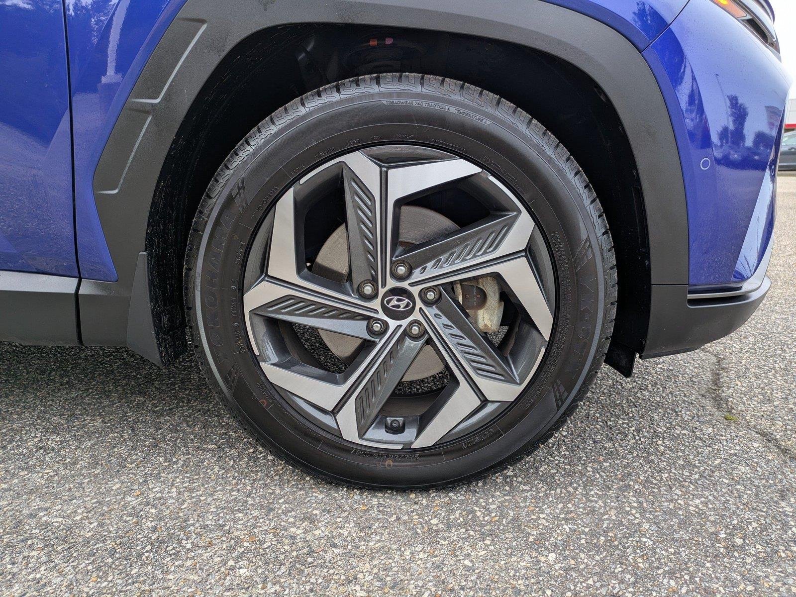 Used 2022 Intense Blue Hyundai Limited image 11