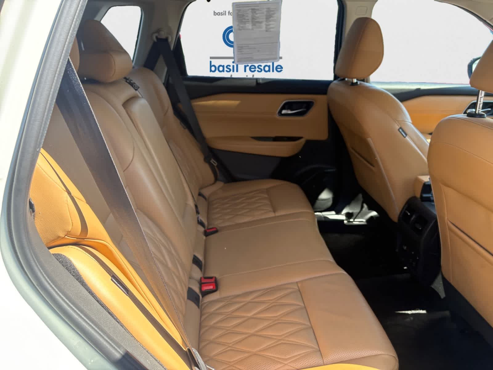 Used 2021 Pearl White Tricoat/Super Black Nissan Platinum image 23