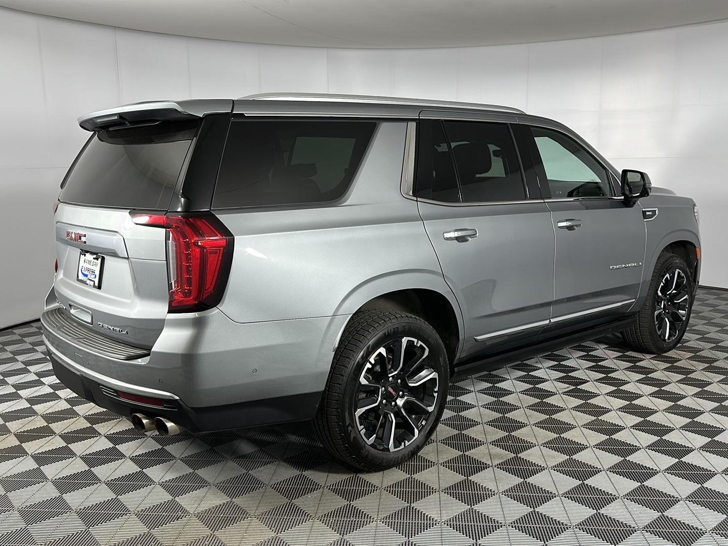 Used 2023 Sterling Metallic GMC Denali image 33