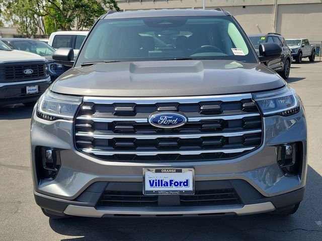 New 2026 Carbonized Gray Metallic Ford Active image 24