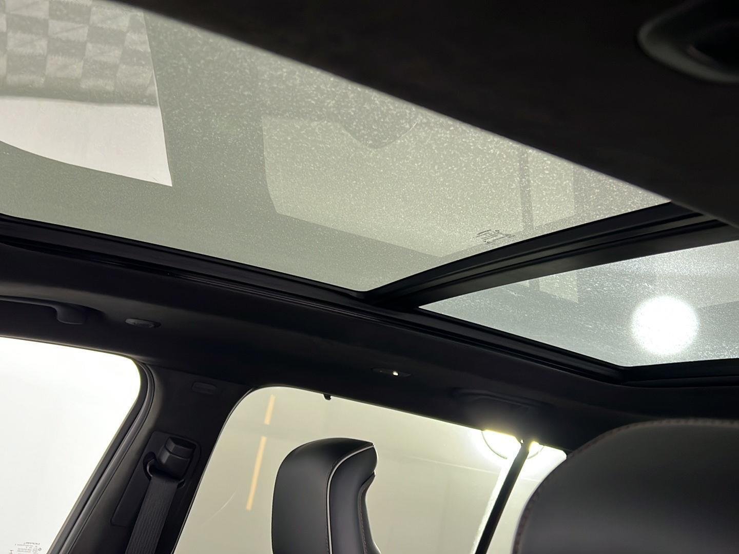 Used 2022 Bright White Clearcoat Jeep Summit image 22