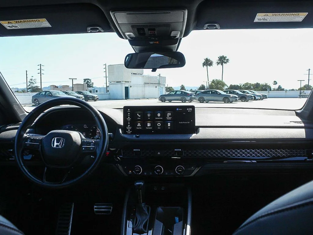 Certified Used 2023 Platinum White Pearl Honda Sport-L image 14