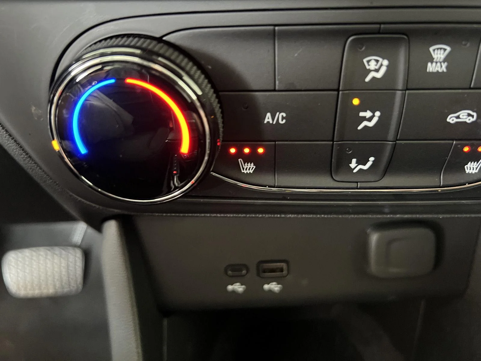 Used 2025 Ocean Blue Metallic Buick Preferred image 15