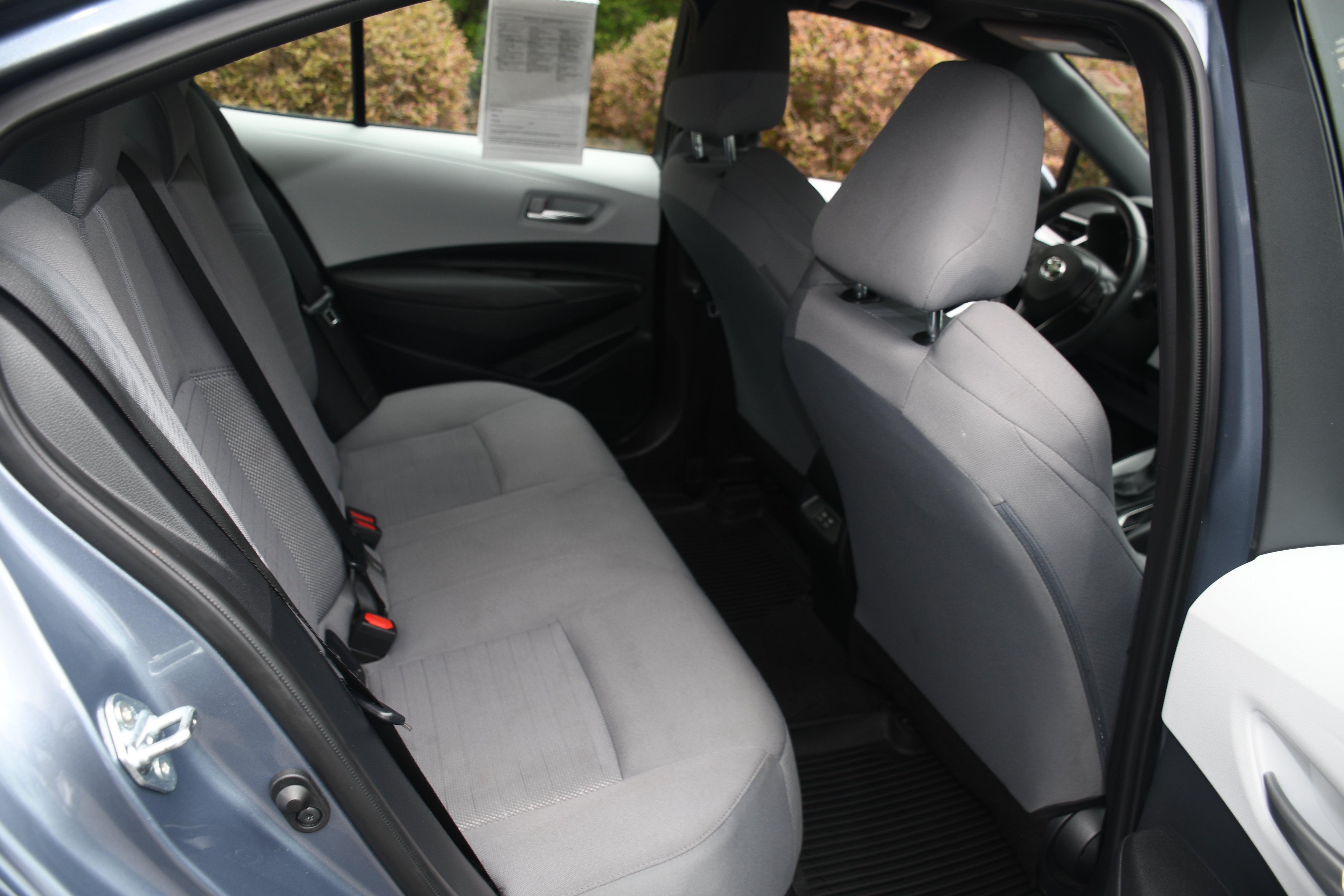 Used 2025  Toyota SE image 16