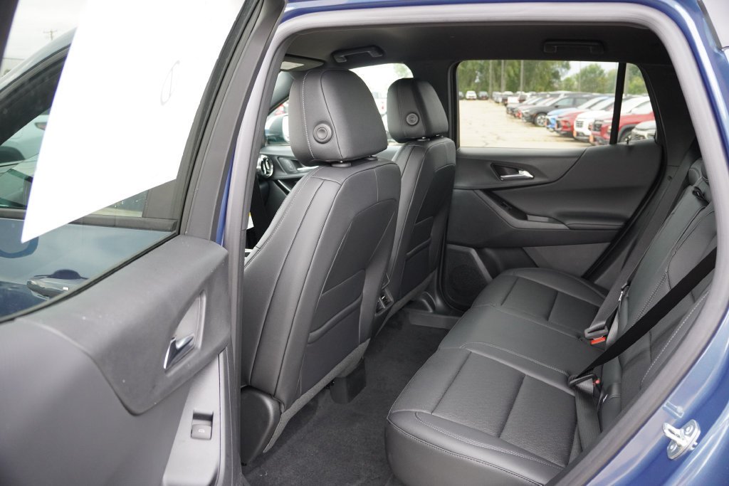 New 2027 Lakeshore Blue Metallic Chevrolet LT image 11