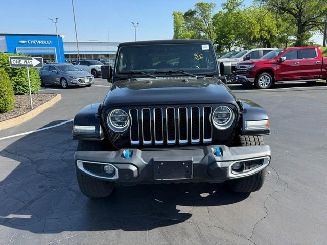 Used 2022 Black Jeep Unlimited Sahara 4x4 image 9