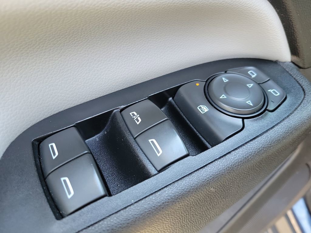 Used 2018 STORM BLUE METALLIC Chevrolet LT image 16