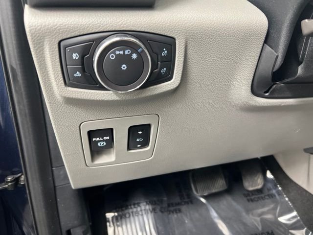 Used 2020 Blue Ford XLT image 13