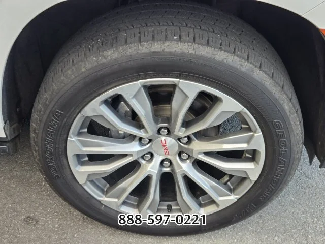 Used 2021 White GMC Denali image 6