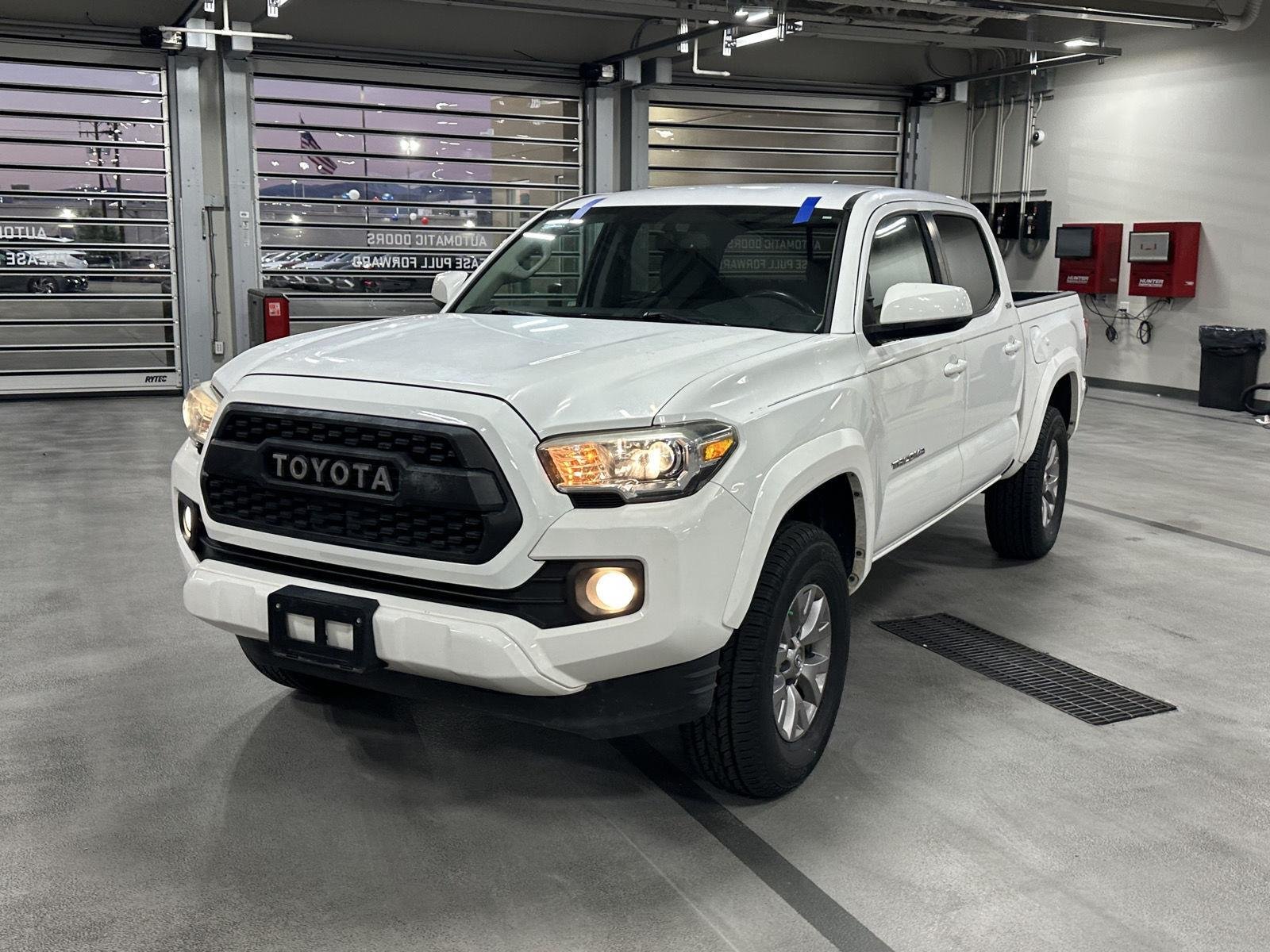 2017 Toyota Tacoma SR5 - Photo 12