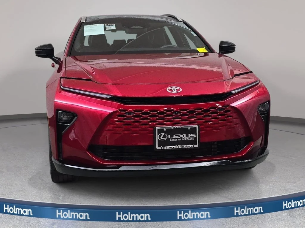 Used 2025 Red Toyota Limited image 3