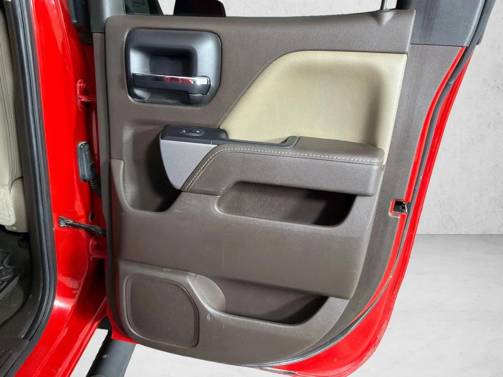Used 2016 Blue Chevrolet LTZ image 17
